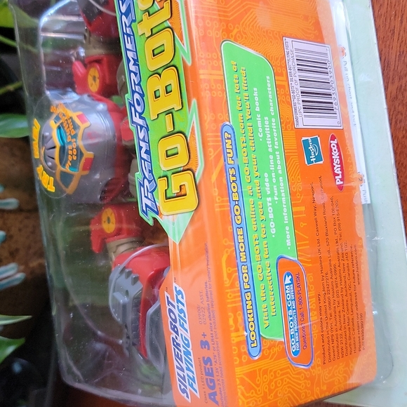 Rare Transformer Go-Bots Silver-Bot Flying Fists launching action Playskool New - Picture 9 of 10
